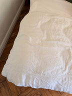 Edredon Coton ancien brodé de fleurs et monogramme GR – 200 × 90 cm